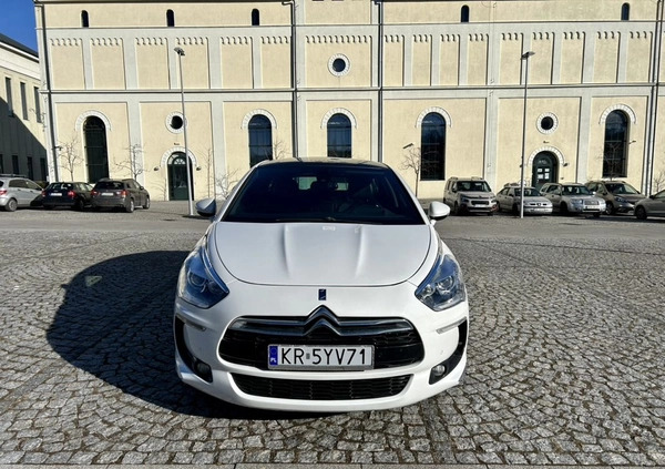 Citroen DS5 cena 39900 przebieg: 250000, rok produkcji 2012 z Wałbrzych małe 154